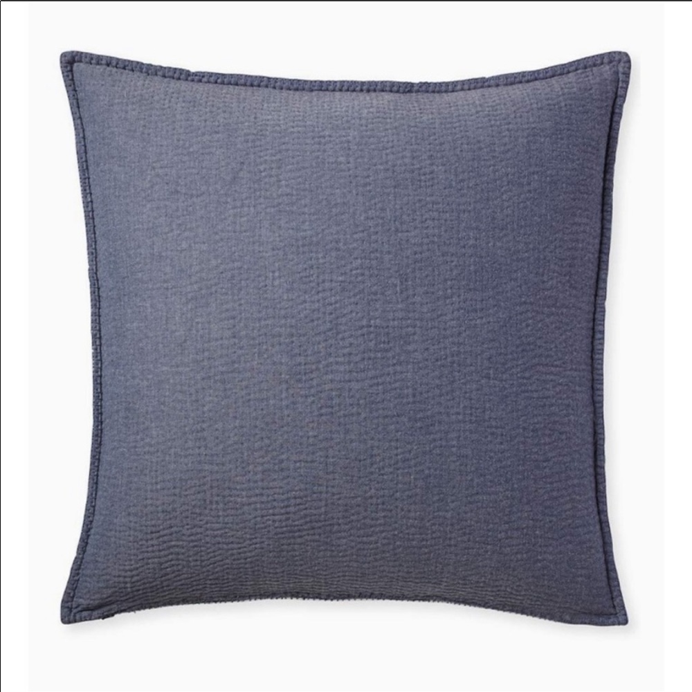 Serena & Lily South Hampton Chambray/White Pillow